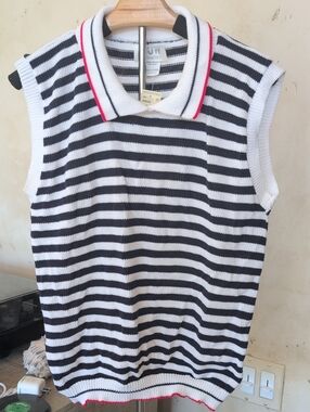 80s Vintage Striped Sleeveless V-Neck Polo Sweater - Navy & White with Red Trim